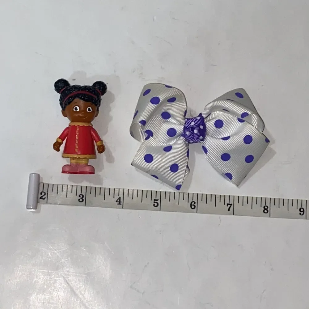 2PC Daniel Tiger’s Neighborhood Friends Miss Elaina And Accessories Four Girl